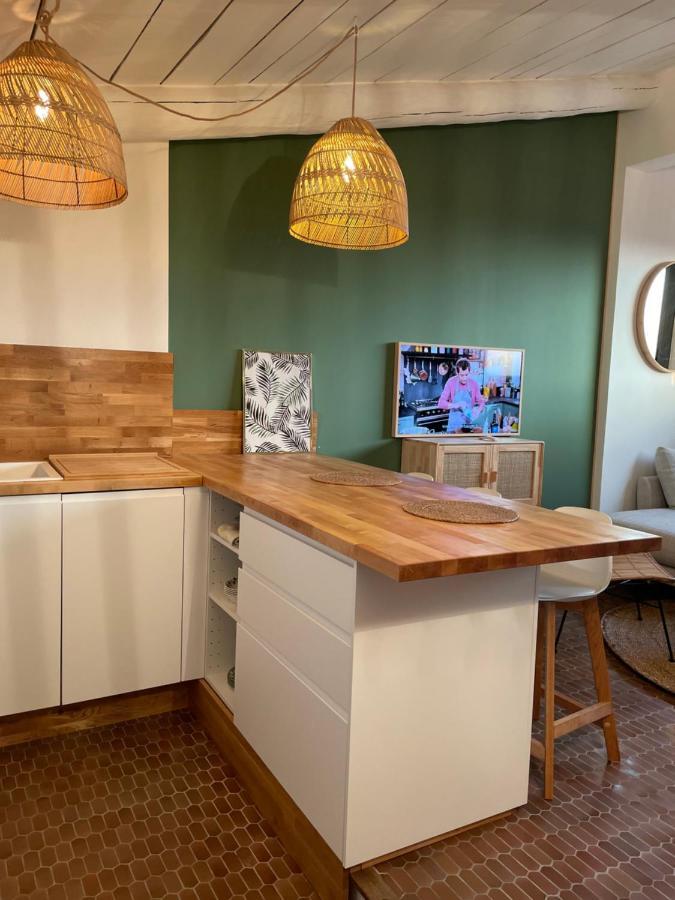 Sous Les Toits De St Tropez Apartment Saint Tropez Bagian luar foto