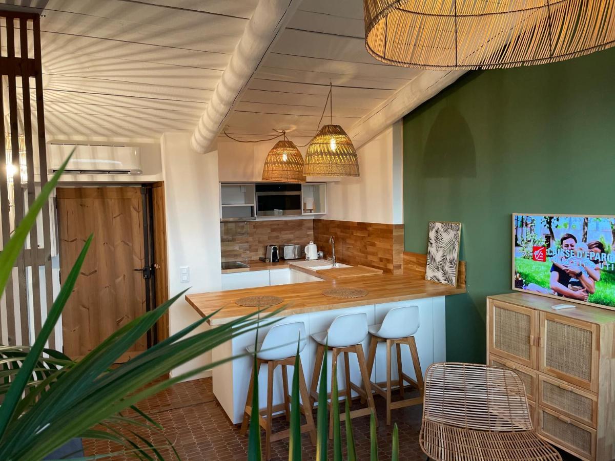 Sous Les Toits De St Tropez Apartment Saint Tropez Bagian luar foto
